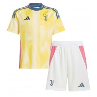 Echipament fotbal Juventus Federico Gatti #4 Tricou Deplasare 2024-25 pentru copii maneca scurta (+ Pantaloni scurti)